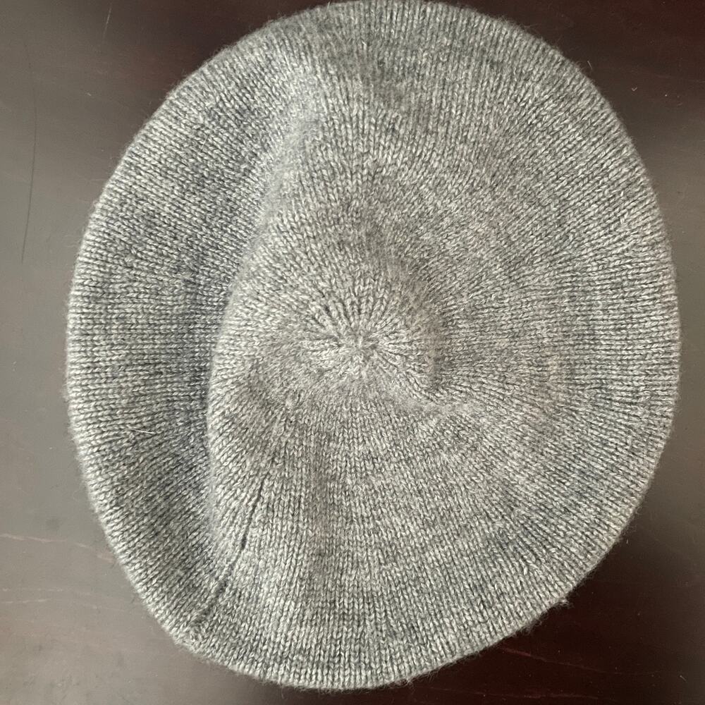 PHENIX Gray 100% Cashmere Soft Warm Ribbed Knit Beret